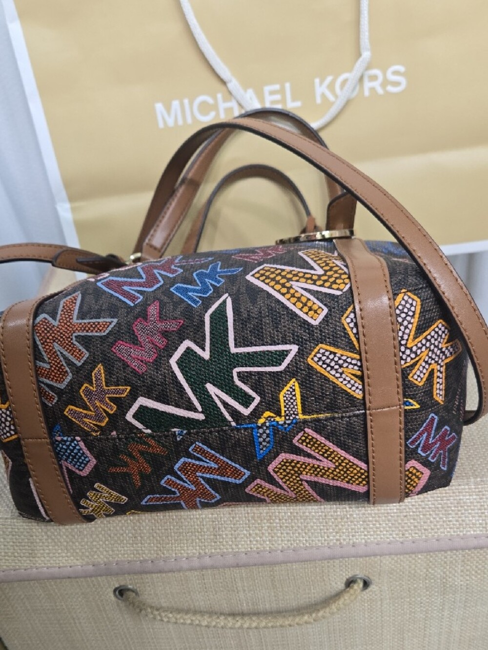 NWOT Michael Kors Multicolor MK Logo Shoulder Bag with Tan Trim - Picture 4 of 10